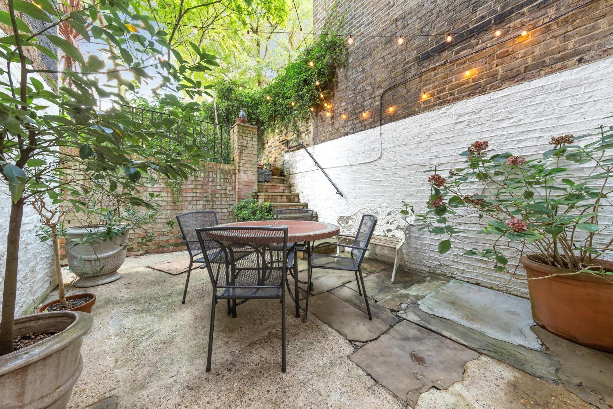 Designer Garden In Apartment